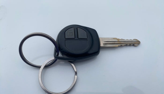 2015 Maruti Wagon R 1.0 VXI, Petrol, Manual, 70,351 km, Key Close Up