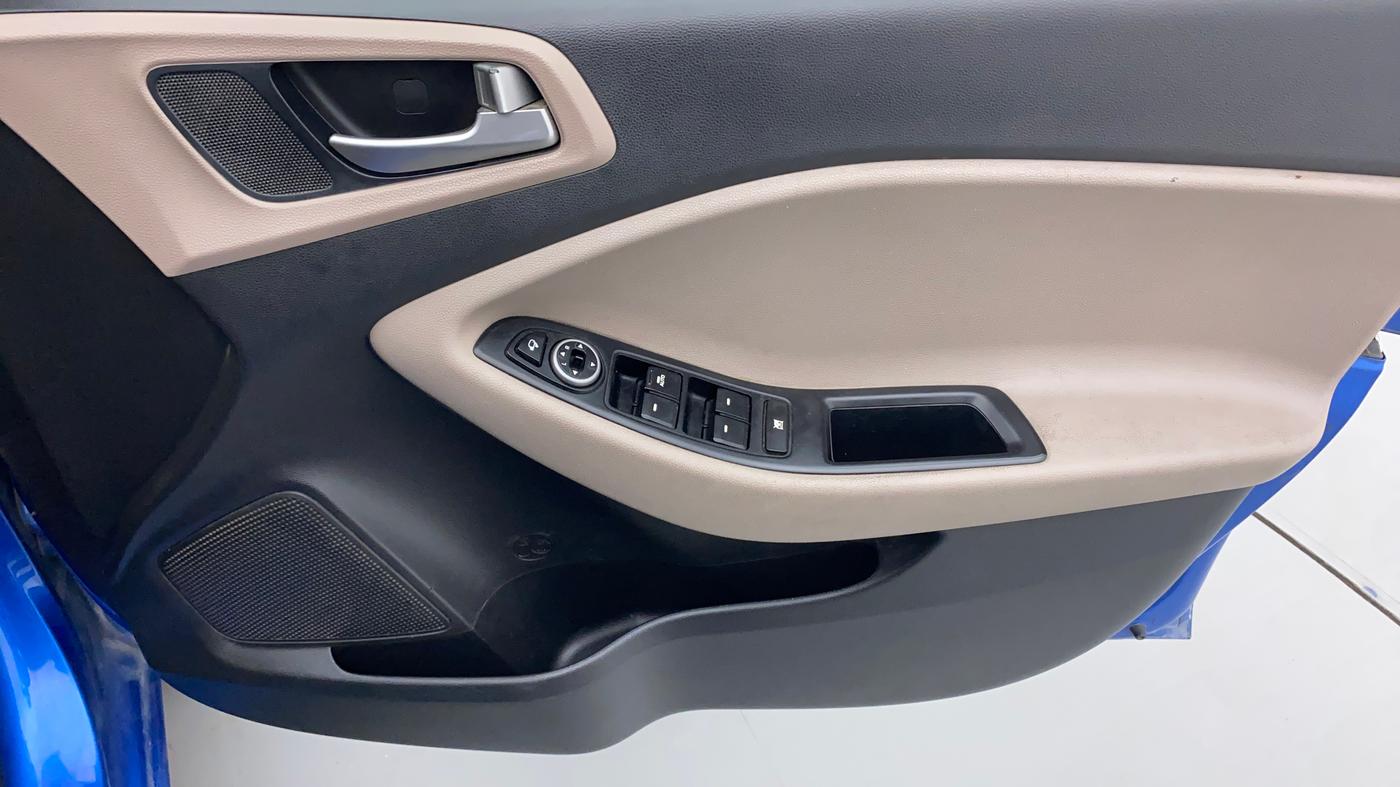2019 Hyundai Elite i20 ASTA (O) CVT, Petrol, Automatic, 45,276 km, Driver Side Door Panels Control