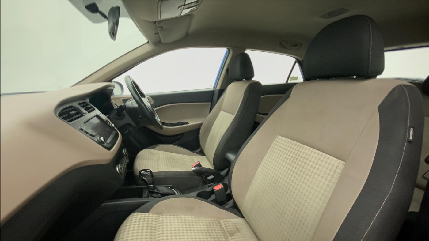 2019 Hyundai Elite i20 ASTA (O) CVT, Petrol, Automatic, 45,276 km, Right Side Front Door Cabin