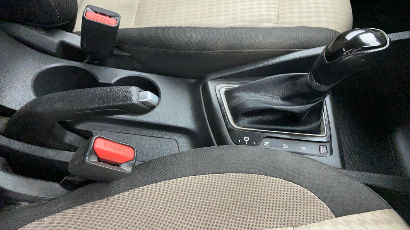 2019 Hyundai Elite i20 ASTA (O) CVT, Petrol, Automatic, 45,276 km, Gear Lever
