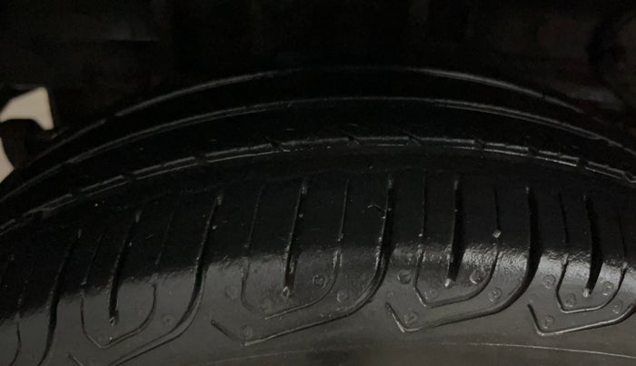 2022 Tata Tiago XZ PLUS CNG, CNG, Manual, 42,231 km, Right Rear Tyre Tread