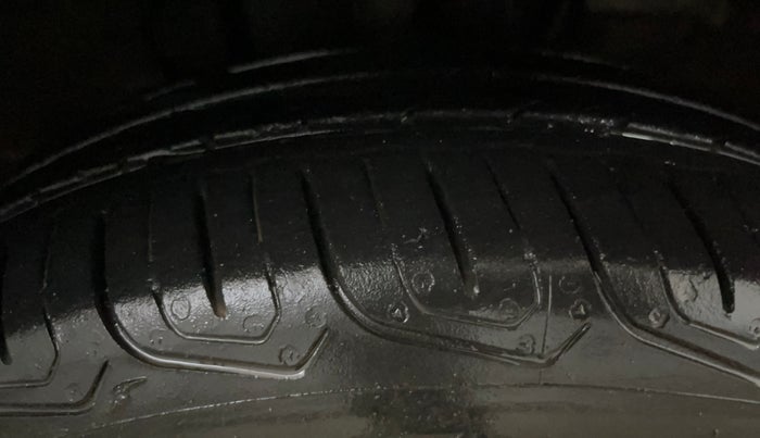 2022 Tata Tiago XZ PLUS CNG, CNG, Manual, 42,231 km, Right Front Tyre Tread