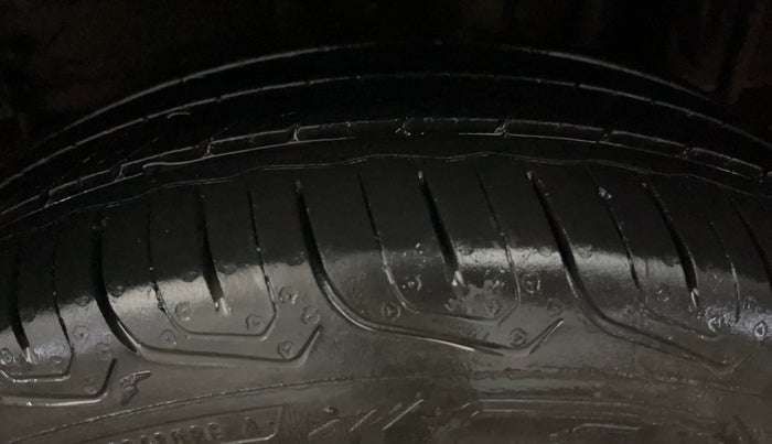 2022 Tata Tiago XZ PLUS CNG, CNG, Manual, 42,231 km, Left Rear Tyre Tread