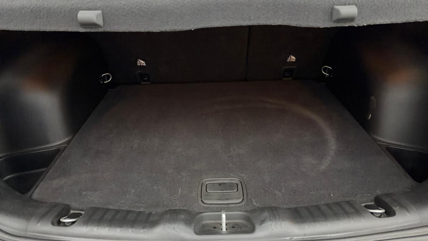 2022 Jeep Compass NIGHT EAGLE (O) 1.4 PETROL DCT, Petrol, Automatic, 17,871 km, Boot Inside