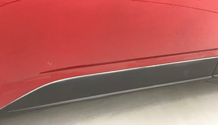 2020 Hyundai VENUE SX PLUS 1.0 TURBO DCT, Petrol, Automatic, 22,328 km, Front passenger door - Slightly dented