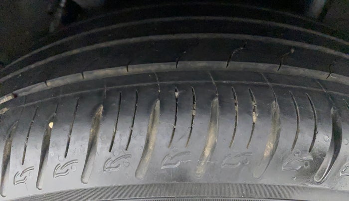 2020 Hyundai VENUE SX PLUS 1.0 TURBO DCT, Petrol, Automatic, 22,328 km, Left Rear Tyre Tread