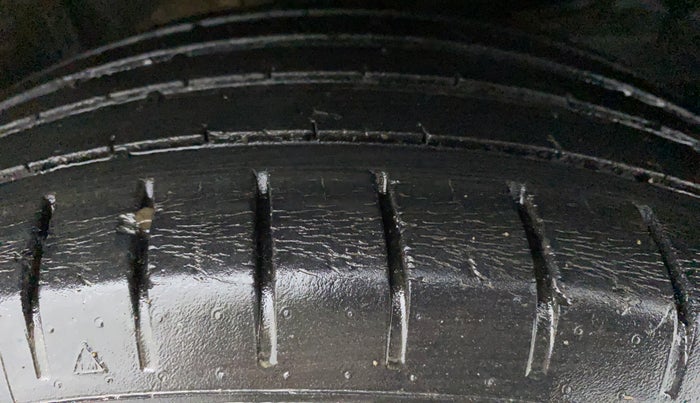 2019 Maruti Baleno ALPHA PETROL 1.2, Petrol, Manual, 33,686 km, Right Front Tyre Tread