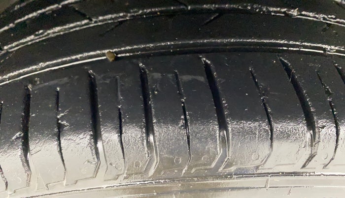 2023 Hyundai VENUE SX (O) 1.0 TURBO DCT, Petrol, Automatic, 43,845 km, Left Front Tyre Tread