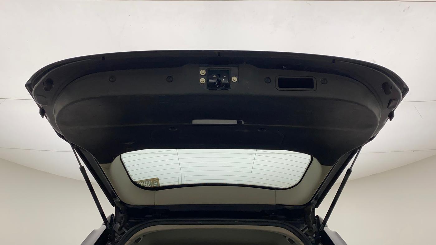 2019 Mahindra XUV500 W11 AT, Diesel, Automatic, 53,206 km, Boot Door Open