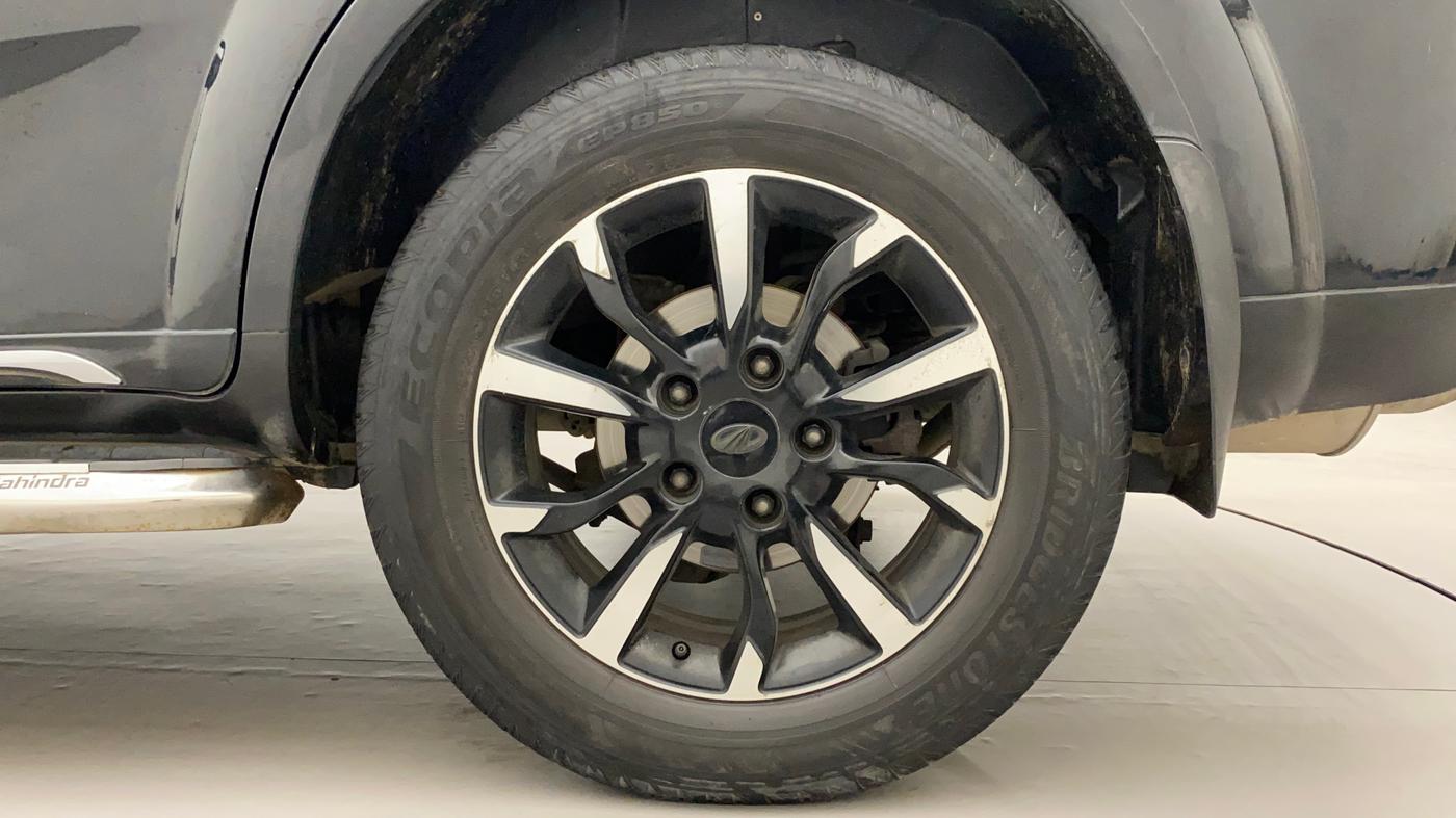 2019 Mahindra XUV500 W11 AT, Diesel, Automatic, 53,206 km, Left Rear Wheel