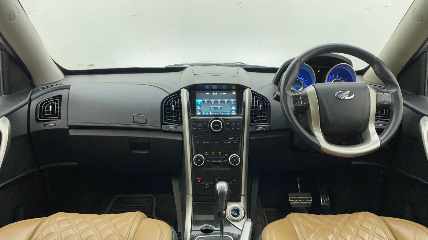 2019 Mahindra XUV500 W11 AT, Diesel, Automatic, 53,206 km, Dashboard