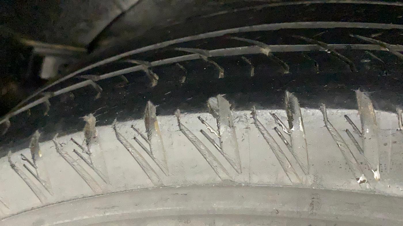 2019 Mahindra XUV500 W11 AT, Diesel, Automatic, 53,206 km, Left Rear Tyre Tread