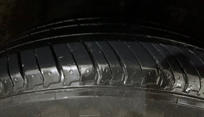 2017 Honda WR-V 1.2L I-VTEC VX MT, Petrol, Manual, 81,737 km, Right Front Tyre Tread