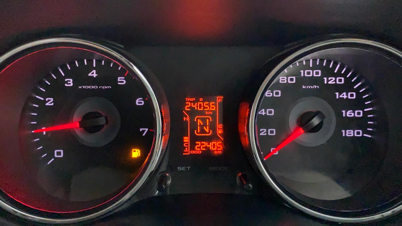 2015 Mahindra TUV300 T8, Diesel, Manual, 22,336 km, Odometer Image