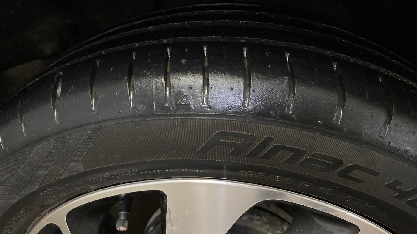 2019 Maruti Baleno ZETA PETROL 1.2, Petrol, Manual, 50,701 km, Right Rear Tyre Tread
