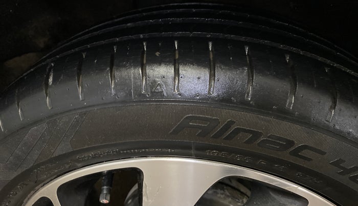 2019 Maruti Baleno ZETA PETROL 1.2, Petrol, Manual, 50,701 km, Right Rear Tyre Tread