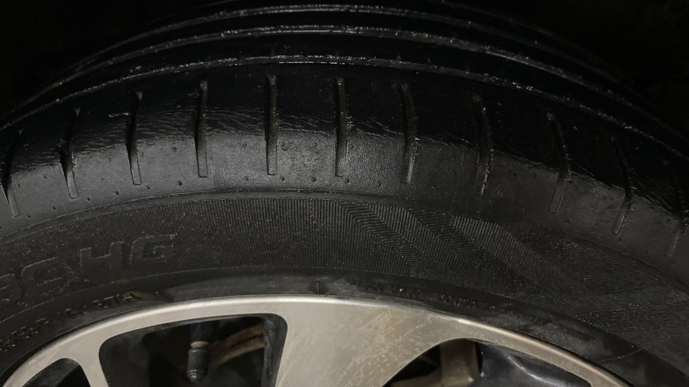 2019 Maruti Baleno ZETA PETROL 1.2, Petrol, Manual, 50,701 km, Right Front Tyre Tread