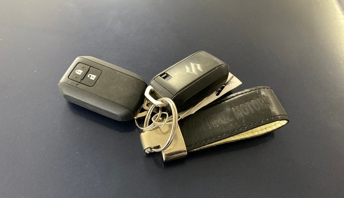 2019 Maruti Baleno ZETA PETROL 1.2, Petrol, Manual, 50,701 km, Key Close Up