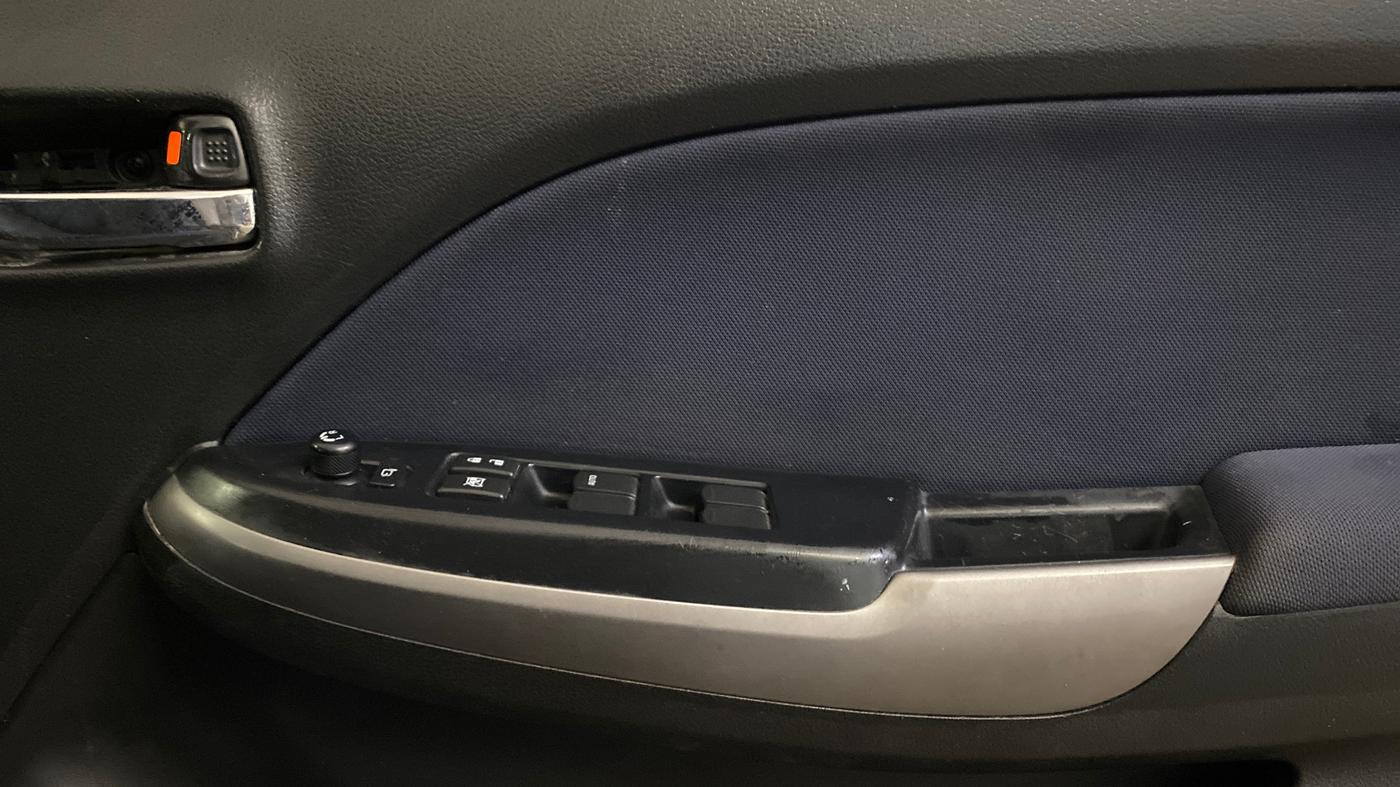 2019 Maruti Baleno ZETA PETROL 1.2, Petrol, Manual, 50,701 km, Driver Side Door Panels Control