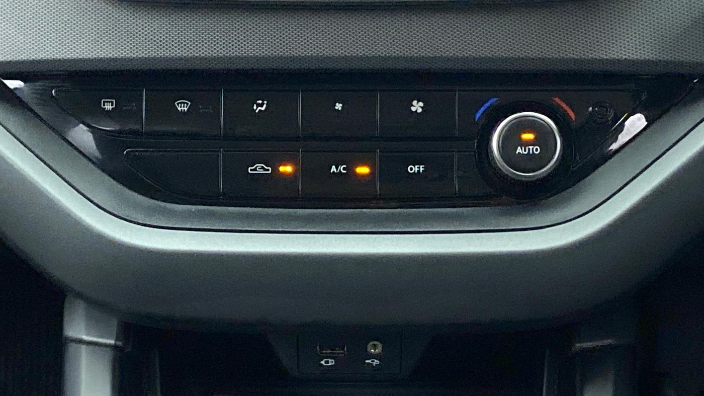 2021 Tata Harrier XT 2.0L Kryotec, Diesel, Manual, 30,344 km, Automatic Climate Control