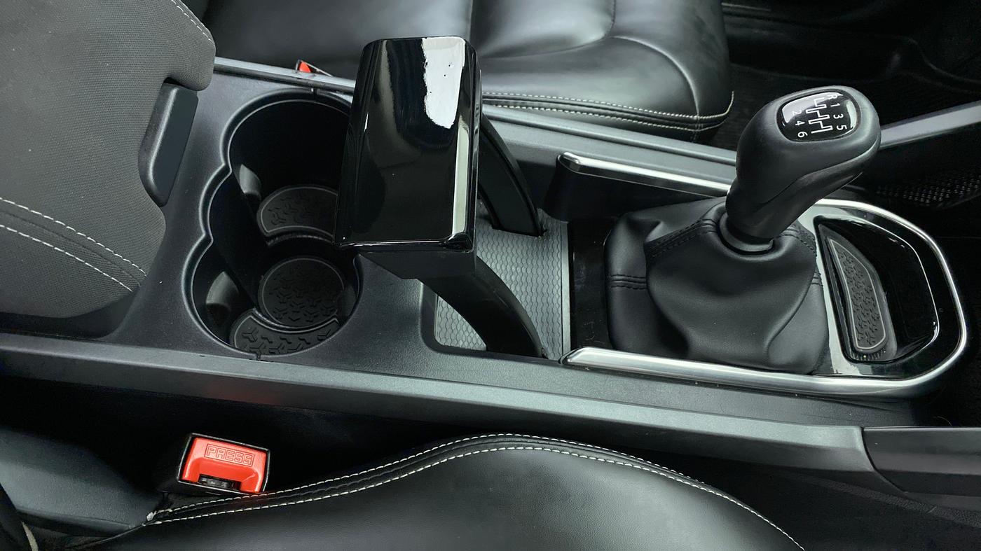 2021 Tata Harrier XT 2.0L Kryotec, Diesel, Manual, 30,344 km, Gear Lever