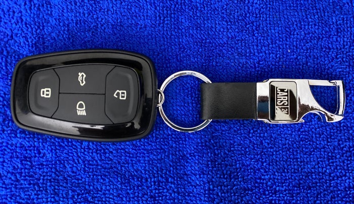 2021 Tata Harrier XT 2.0L Kryotec, Diesel, Manual, 30,344 km, Key Close Up