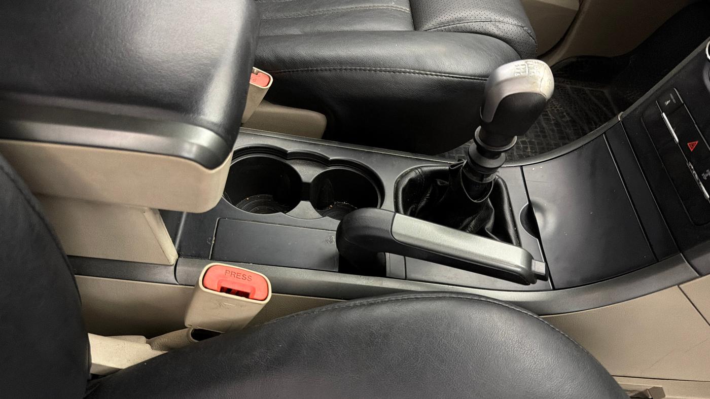 2018 Mahindra XUV500 W4 1.99, Diesel, Manual, 91,874 km, Gear Lever