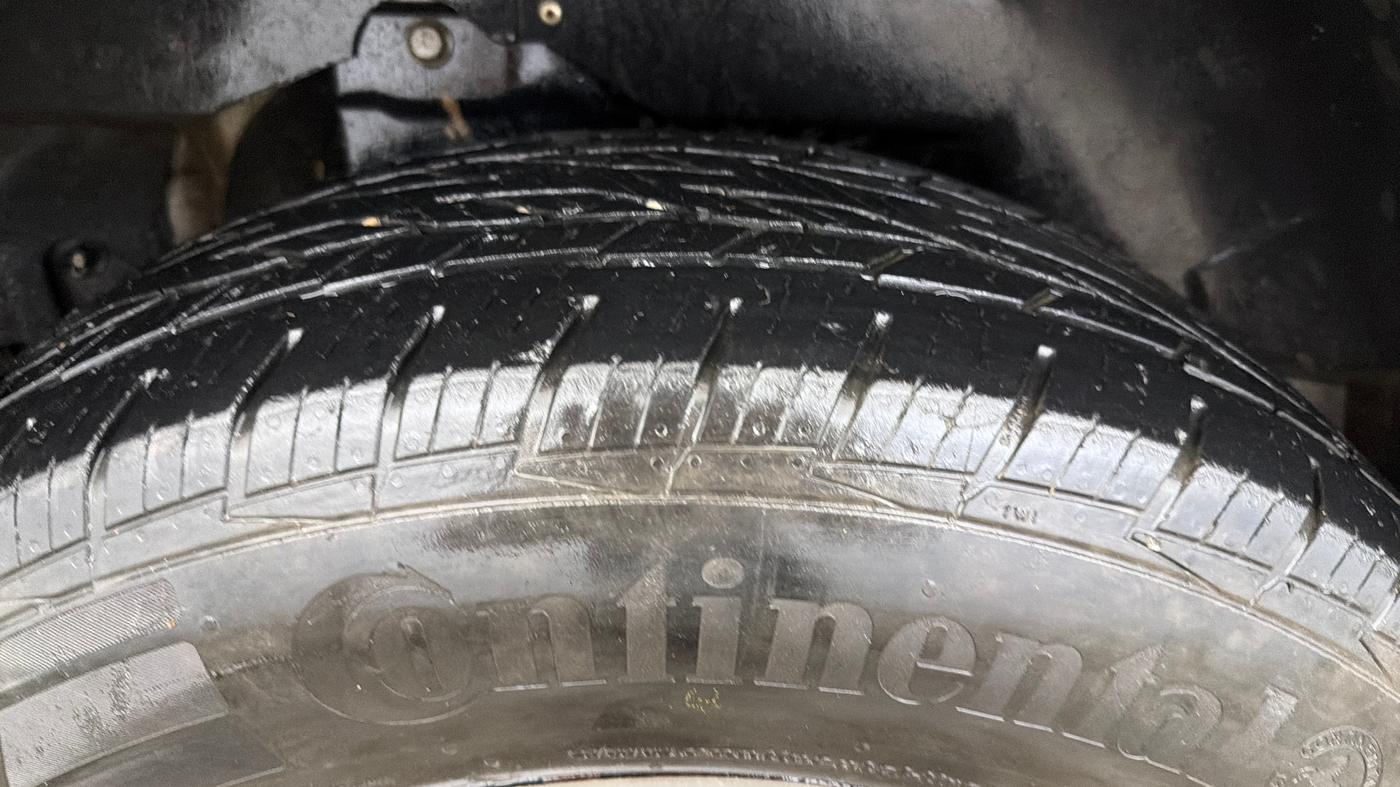 2018 Mahindra XUV500 W4 1.99, Diesel, Manual, 91,874 km, Right Rear Tyre Tread
