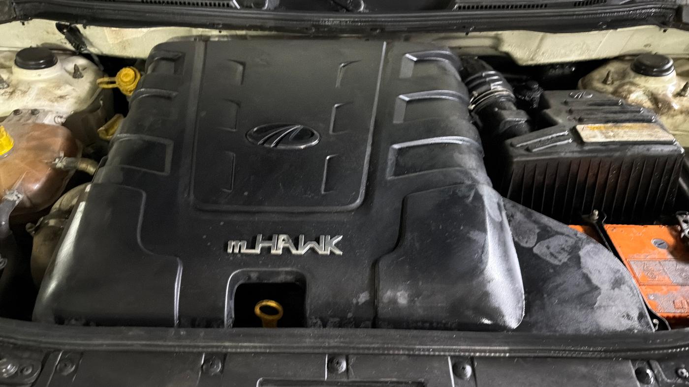 2018 Mahindra XUV500 W4 1.99, Diesel, Manual, 91,874 km, Engine View
