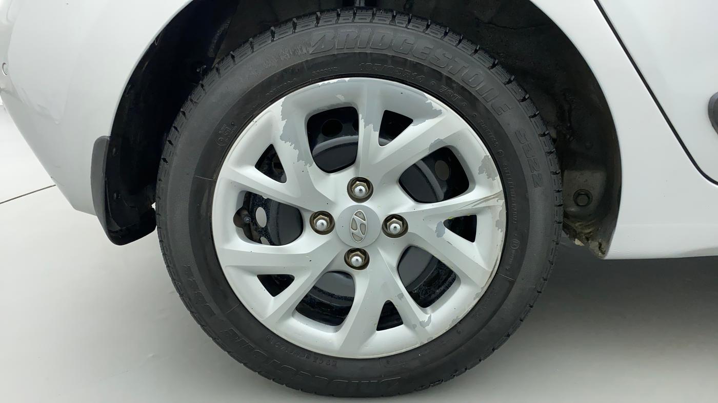 2017 Hyundai Grand i10 SPORTZ 1.2 KAPPA VTVT, Petrol, Manual, 74,968 km, Right Rear Wheel