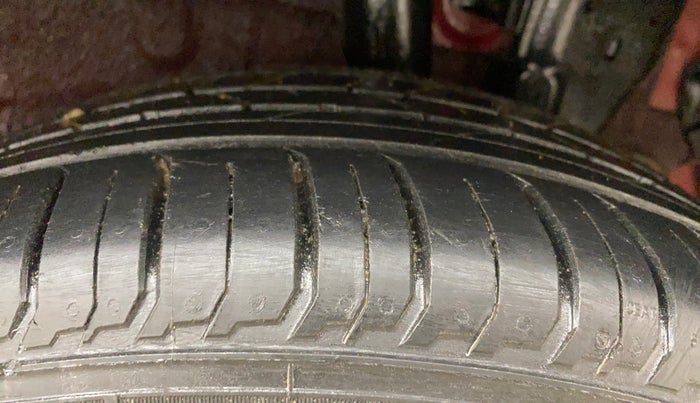 2023 Hyundai NEW I20 ASTA (O) 1.2 MT, Petrol, Manual, 10,012 km, Left Rear Tyre Tread