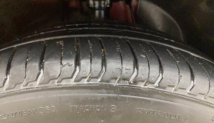 2023 Hyundai NEW I20 ASTA (O) 1.2 MT, Petrol, Manual, 10,012 km, Right Front Tyre Tread