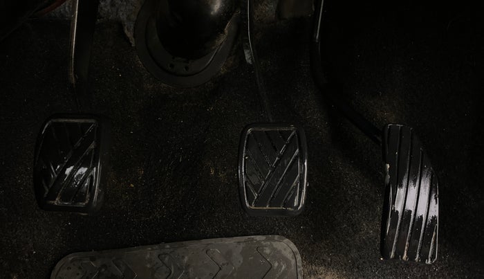 2016 Maruti Wagon R 1.0 VXI, CNG, Manual, 85,001 km, Pedals