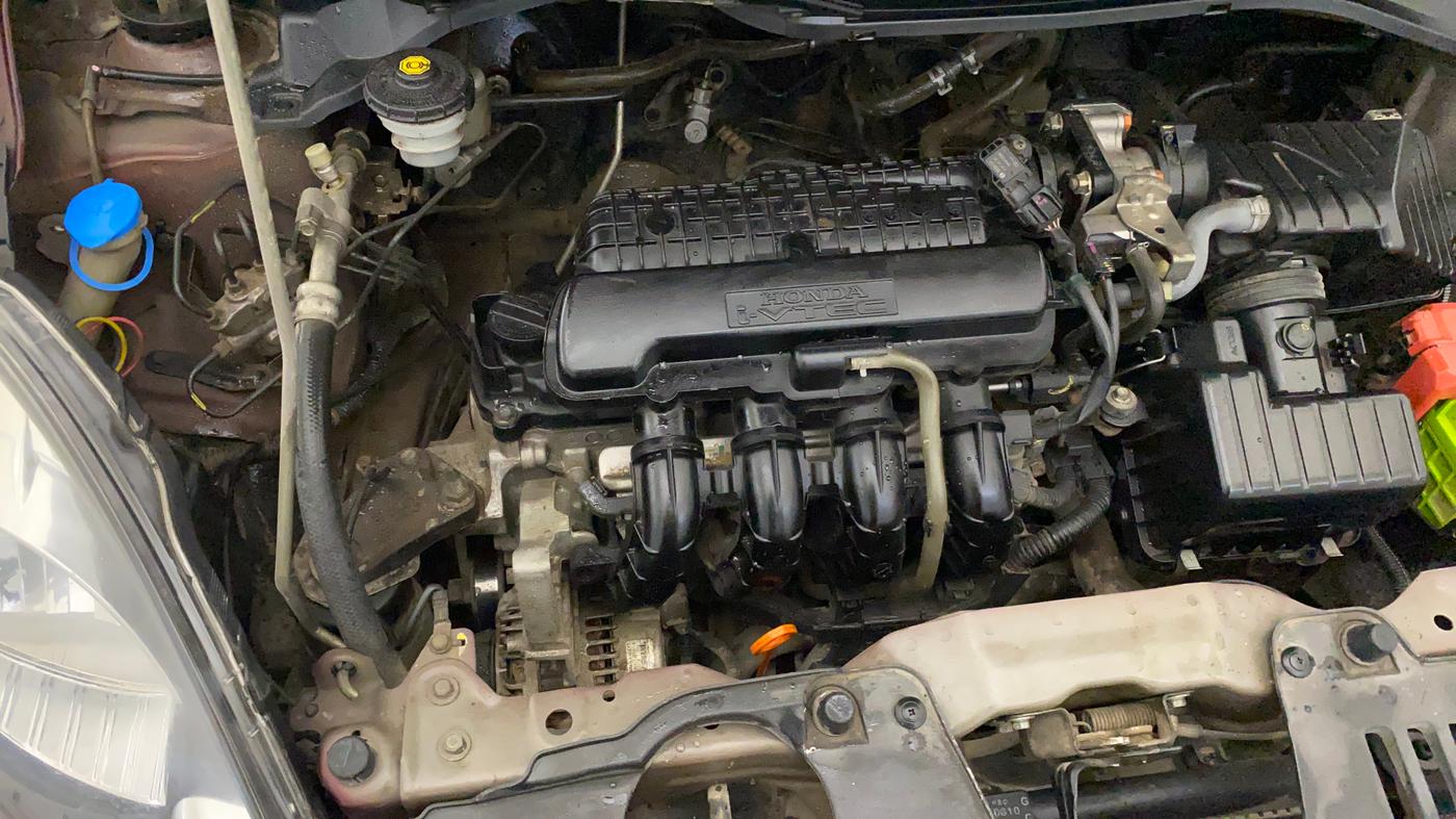 2017 Honda Amaze 1.2L I-VTEC S, Petrol, Manual, 1,18,236 km, Engine View - Right