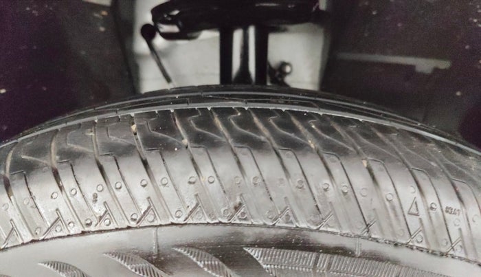 2025 Tata PUNCH Accomplished Plus (S) iCNG, CNG, Manual, 1,574 km, Right Front Tyre Tread