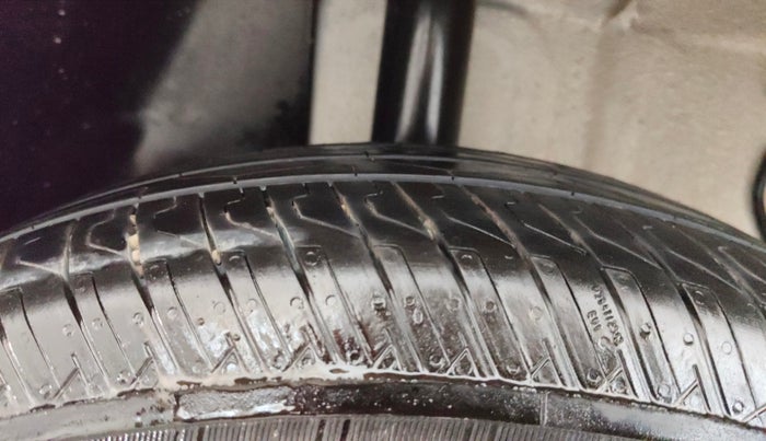 2025 Tata PUNCH Accomplished Plus (S) iCNG, CNG, Manual, 1,574 km, Right Rear Tyre Tread