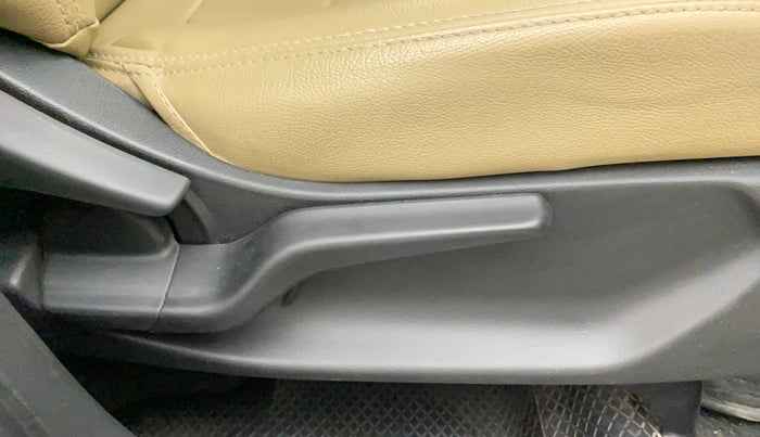 2019 Honda Amaze 1.5L I-DTEC V, Diesel, Manual, 65,234 km, Driver Side Adjustment Panel