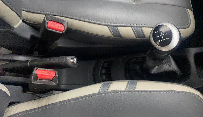 2012 Maruti Wagon R 1.0 VXI, Petrol, Manual, 47,638 km, Gear Lever