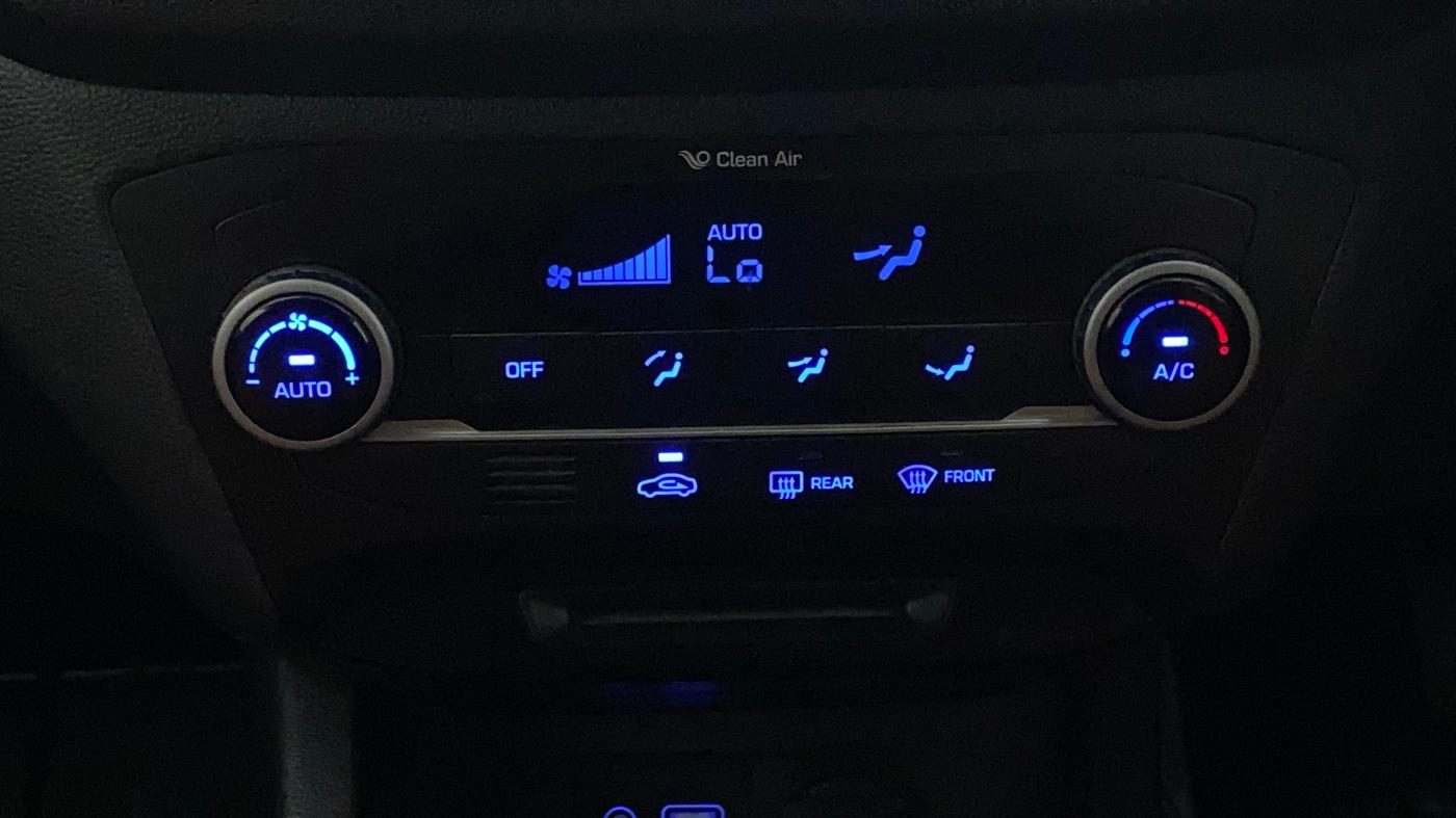 2017 Hyundai Elite i20 ASTA 1.2 DUAL TONE, Petrol, Manual, 82,163 km, Automatic Climate Control