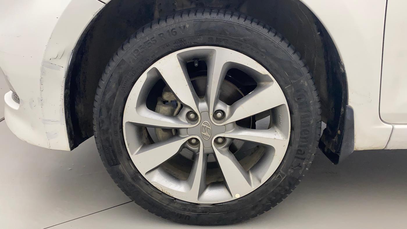 2017 Hyundai Elite i20 ASTA 1.2 DUAL TONE, Petrol, Manual, 82,163 km, Left Front Wheel