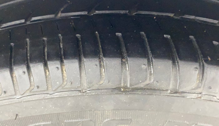 2017 Honda Jazz 1.2L I-VTEC V AT, Petrol, Automatic, 55,802 km, Left Rear Tyre Tread