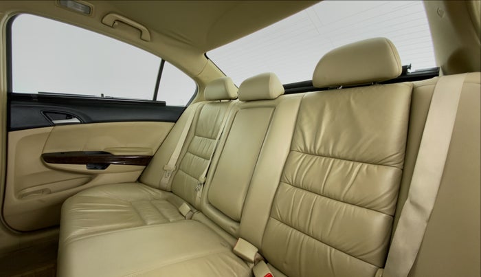 2011 Honda Accord 2.4 MT, Petrol, Manual, 63,306 km, Right Side Rear Door Cabin