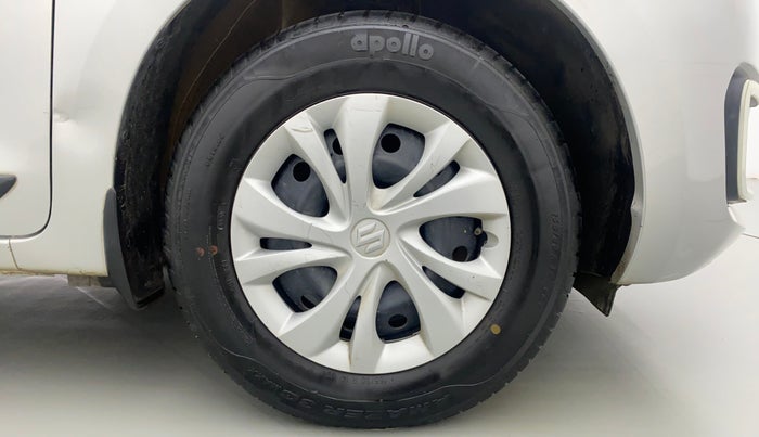 2020 Maruti Swift VXI D, Petrol, Manual, 25,373 km, Right Front Wheel