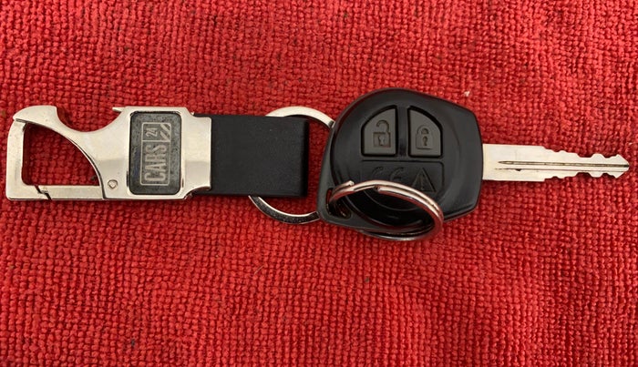 2020 Maruti Swift VXI D, Petrol, Manual, 25,373 km, Key Close Up