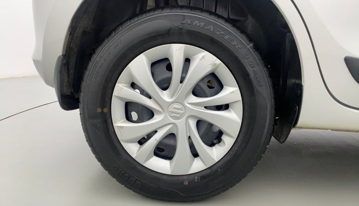 2020 Maruti Swift VXI D, Petrol, Manual, 25,373 km, Right Rear Wheel