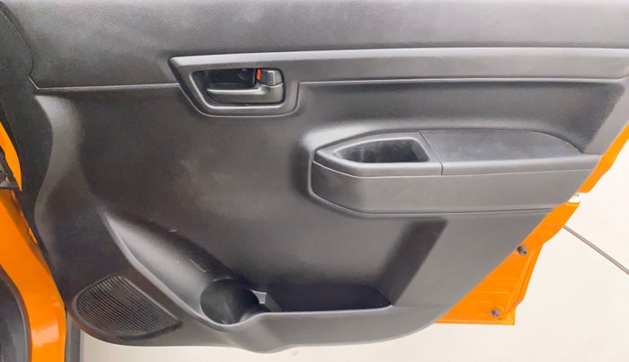 2022 Maruti S PRESSO VXI+, Petrol, Manual, 15,517 km, Driver Side Door Panels Control