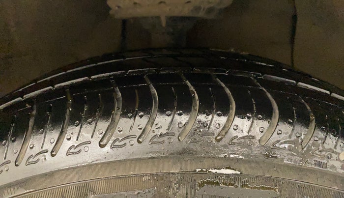 2015 Hyundai Grand i10 MAGNA 1.2 KAPPA VTVT, Petrol, Manual, 49,085 km, Right Front Tyre Tread