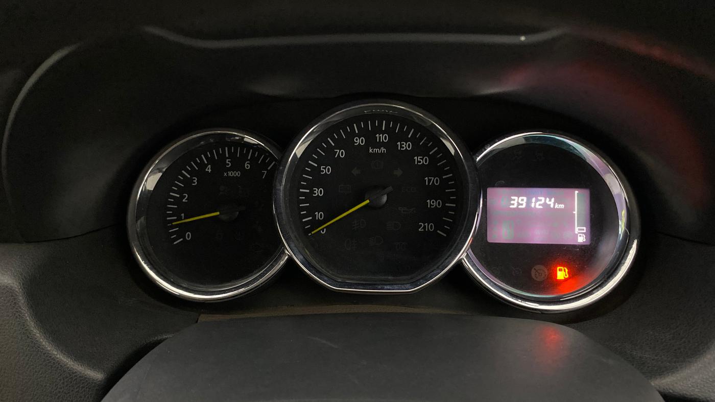 2016 Renault Duster RXL PETROL, Petrol, Manual, 39,433 km, Odometer Image