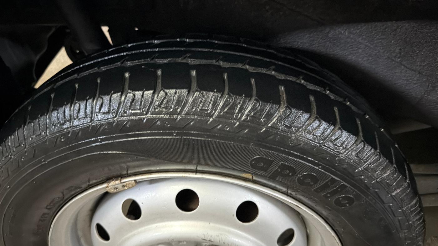 2017 Maruti Wagon R 1.0 LXI CNG, CNG, Manual, 75,765 km, Right Rear Tyre Tread