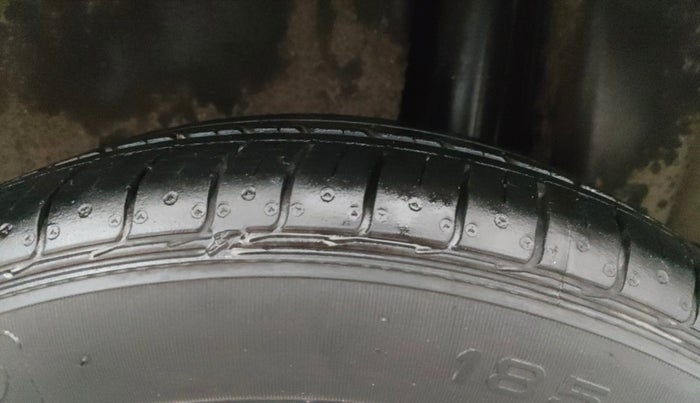 2016 Maruti Ciaz ZXI AT, Petrol, Automatic, 49,723 km, Left Rear Tyre Tread